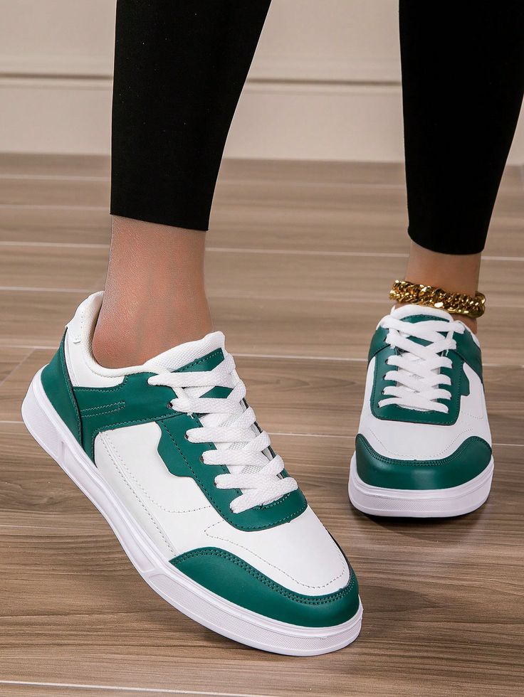DW Noir Flex Sneakers
