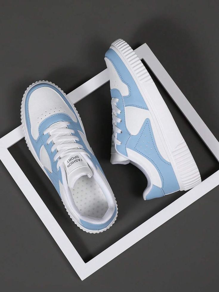 DW Noir Flex Sneakers